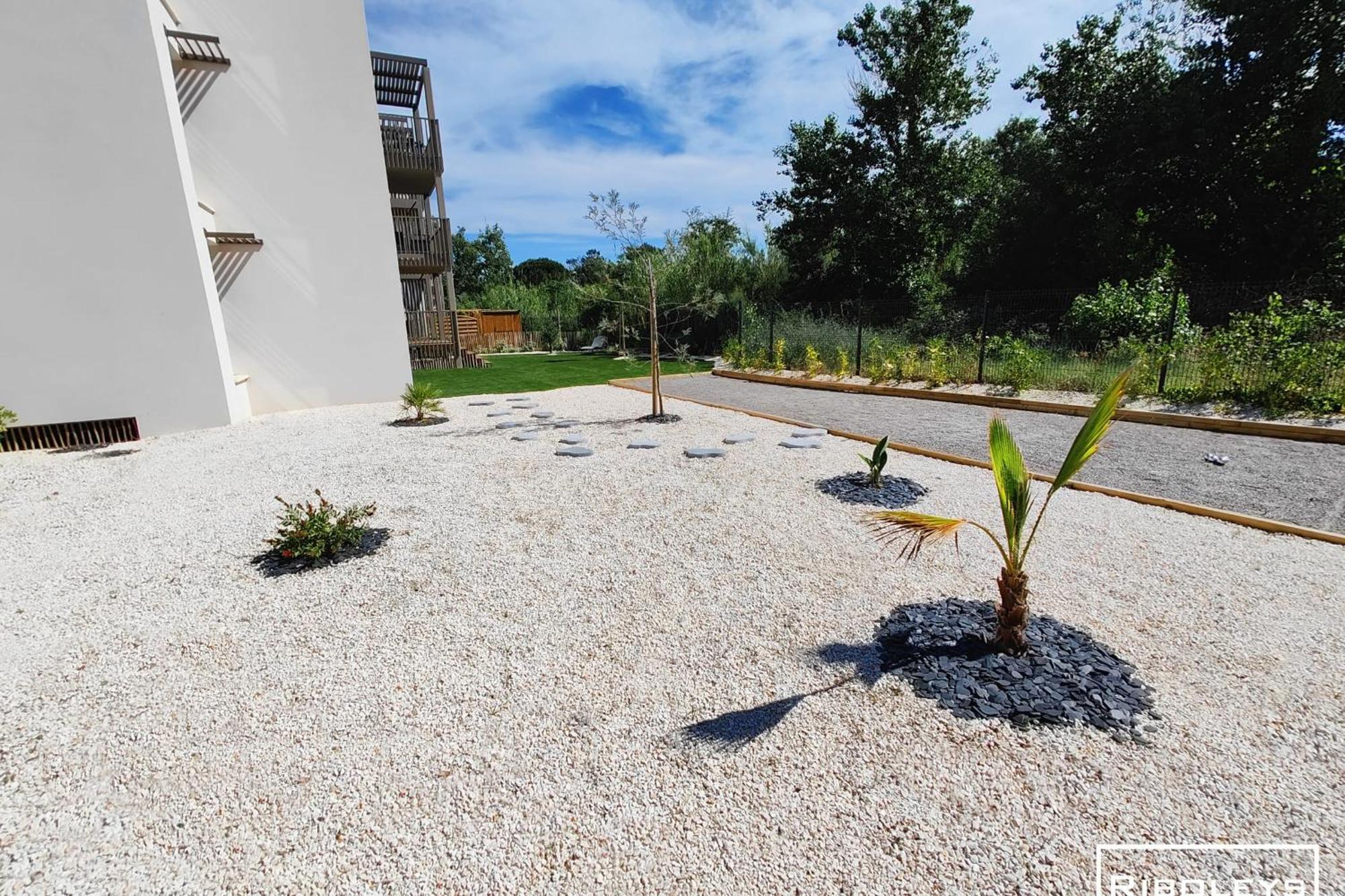 Superbe T3 Climatise Avec Wifi A 400M De La Plage Vias Exterior foto